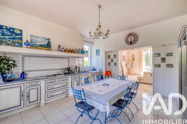 Maison à vendre 11 pièces 323 m² Dampmart