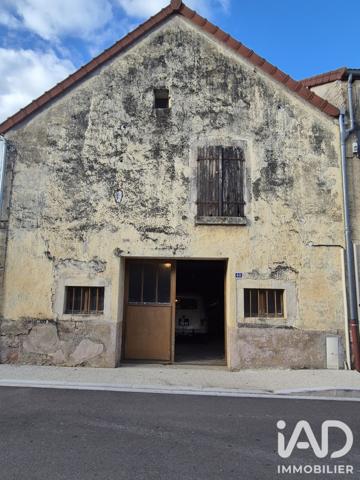 Parking à vendre 184 m² Cry