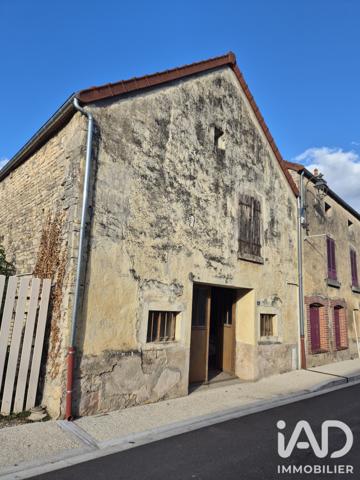 Parking à vendre 184 m² Cry