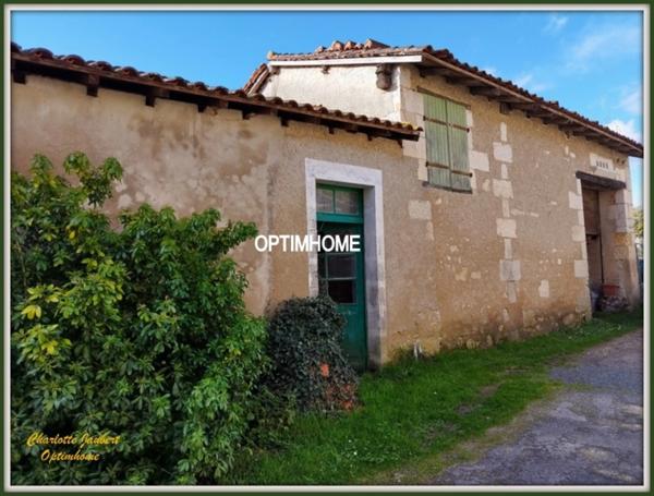 Ensemble immobilier en pierres – Idéal investisseur – À 5 minutes de Chalais