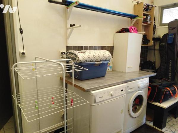 A VENDRE : BEUVRAGES MAISON DE VILLE SEMI MITOYENNE