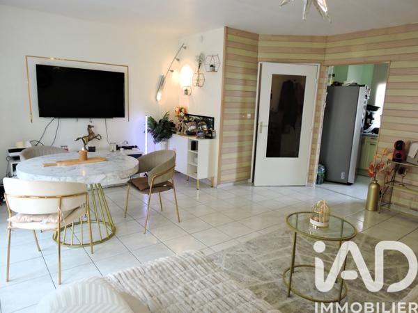 Appartement à vendre 4 pièces 76,93 m² Montigny-le-Bretonneux