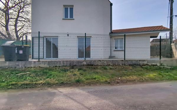 Appartement à louer    3 pièces •  Faverges-de-la-Tour