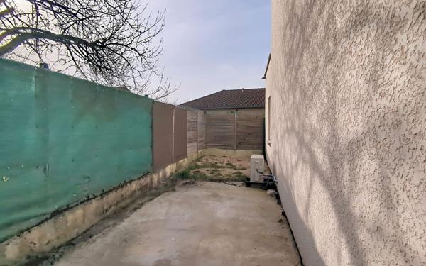 Appartement à louer    3 pièces •  Faverges-de-la-Tour