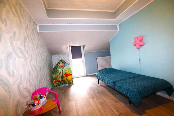 Immeuble 2 appartements + 2 commerces