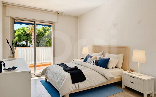 Appartement à vendre    3 pièces • 78,57 m2 Hyères