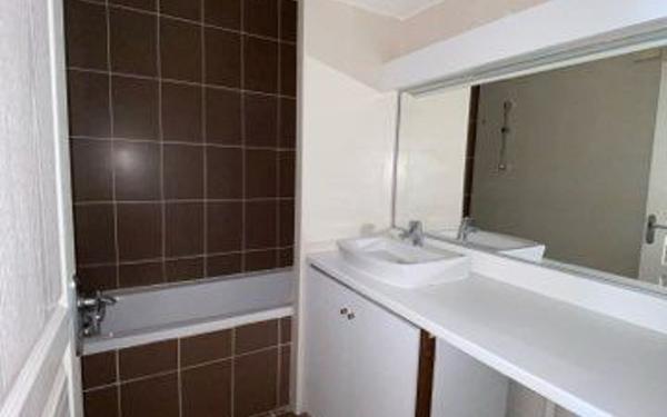 Appartement à vendre    4 pièces • 80 m2 Mauguio