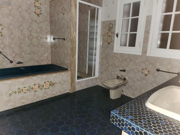 Maison individuelle à vendre à Plaimpied-Givaudins dans le Cher (18340), ref : LA/11