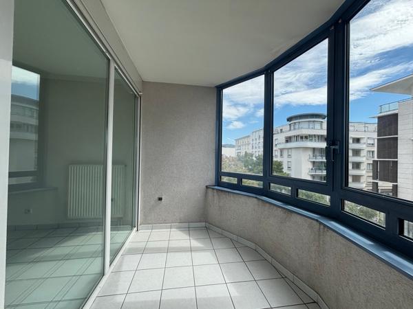 Appartement · Vente Bron (69500) 3 pièces · 72m²