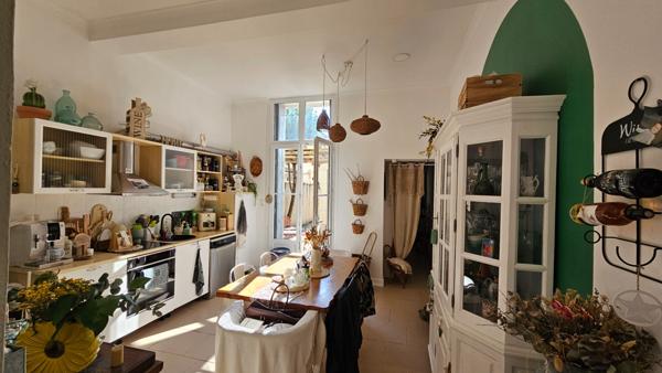 Appartement Nimes 2 pièce(s) 56.06 m2 + Dépendance de 20.23m²