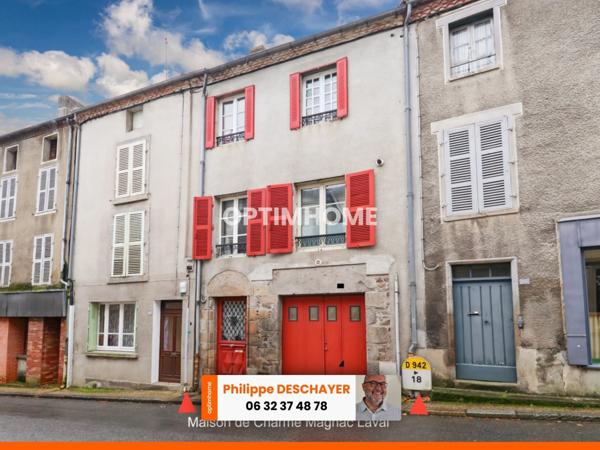 Maison de charme de 104 m² - 4 pièces - 3 chambres ave cour et garage - MAGNAC LAVAL (87)