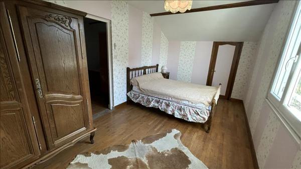 Maison à vendre |  Saint-Laurent-les-Tours |  7 pièces | 188 m²