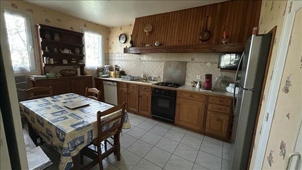 Maison à vendre |  Saint-Laurent-les-Tours |  7 pièces | 188 m²