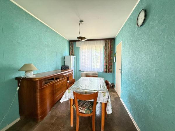 Pavillon plan pied surélevé avec sous sol complet