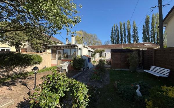 Maison à vendre    4 pièces • 64,47 m2 Villecresnes