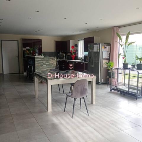 Maison à vendre 8 pièces de 230 m²