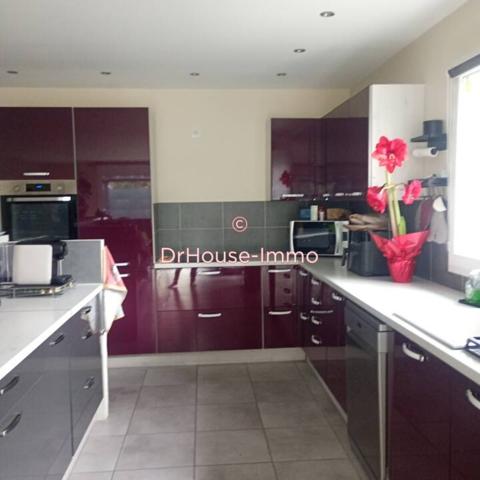 Maison à vendre 8 pièces de 230 m²