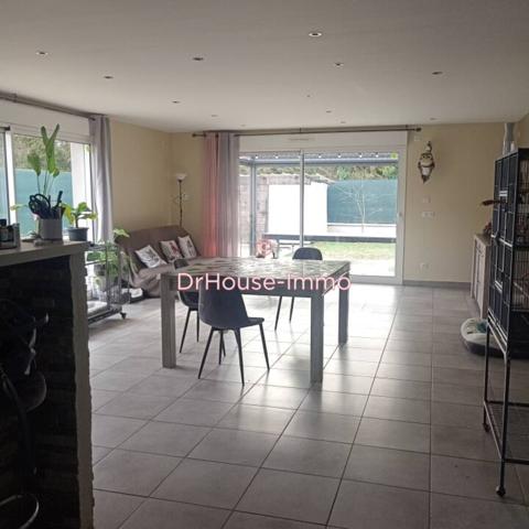 Maison à vendre 8 pièces de 230 m²