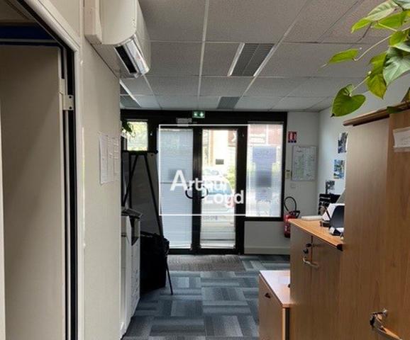 PLUSIEURS LOTS DE BUREAUX RÉNOVÉS - À LOUER - BALMA
