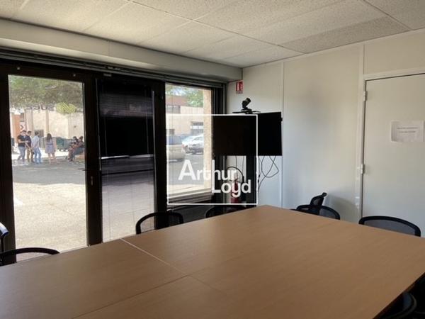 PLUSIEURS LOTS DE BUREAUX RÉNOVÉS - À LOUER - BALMA