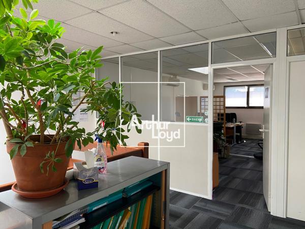 PLUSIEURS LOTS DE BUREAUX RÉNOVÉS - À LOUER - BALMA