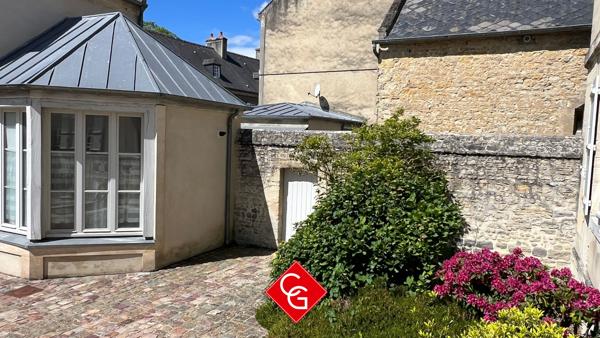 APPARTEMENT DANS UNE RÉSIDENCE SÉCURISÉE CENTRE-VILLE DE BAYEUX-CALVADOS-NORMANDIE-FRANCE