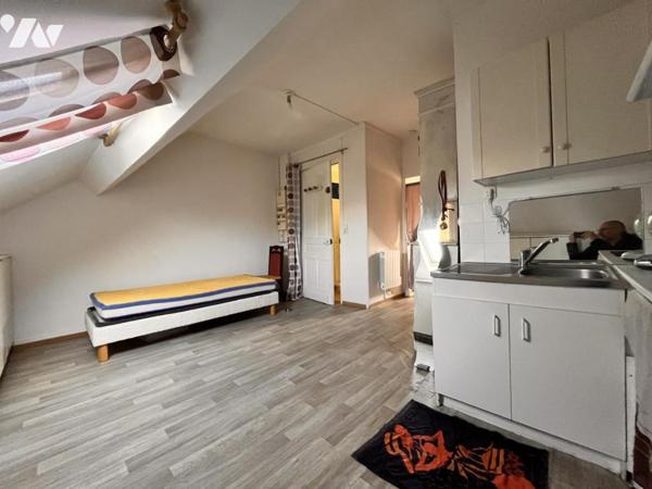 Proche centre-ville et voies rapides - immeuble comprenant 3 appartements 