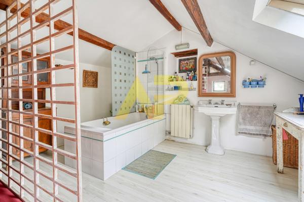 Maison Le Plessis Robinson 6 pièce(s) 195 m2 €799 000 ** - Référence 172