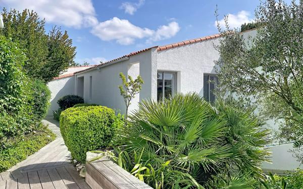 Maison à vendre    6 pièces •  Dompierre-sur-Mer
