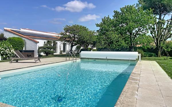 Maison à vendre    6 pièces •  Dompierre-sur-Mer