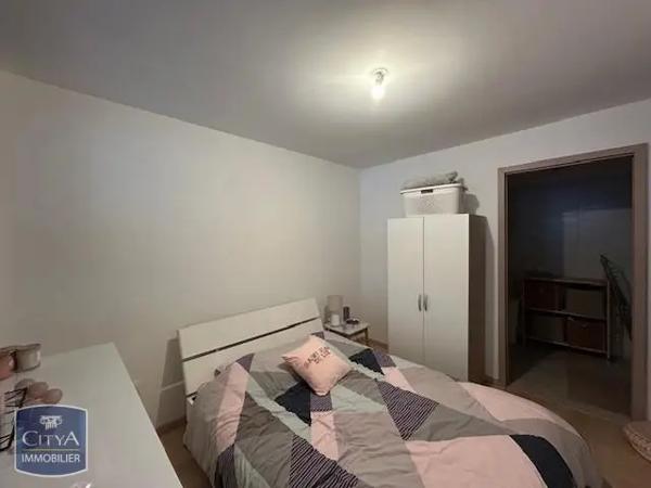 Appartement à louer 1 pièce 37.3m²