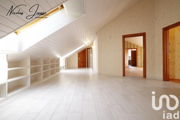 Maison à vendre 20 pièces 450 m² Gex