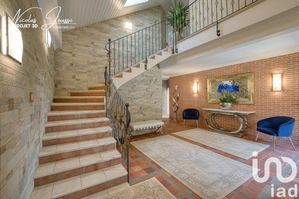Maison à vendre 20 pièces 450 m² Gex