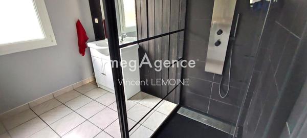 Maison à ISIGNY-LE-BUAT, 50540 - 6 pièces 127m²