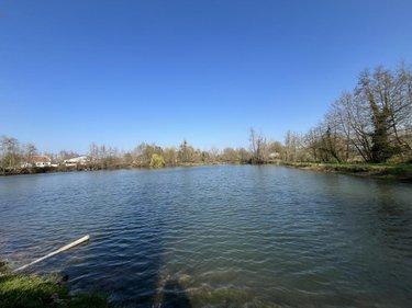Terrain de loisirs - Bois - Etang à vendre à Connerré dans la Sarthe (72160), ref : 72033-426