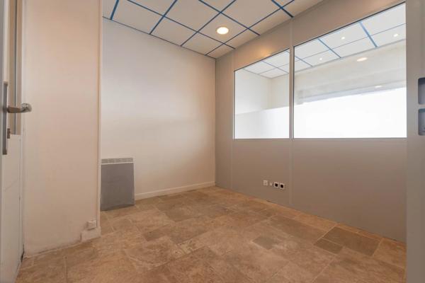 Vente Local commercial 5 pièces 90 m2 à Clermont-Ferrand