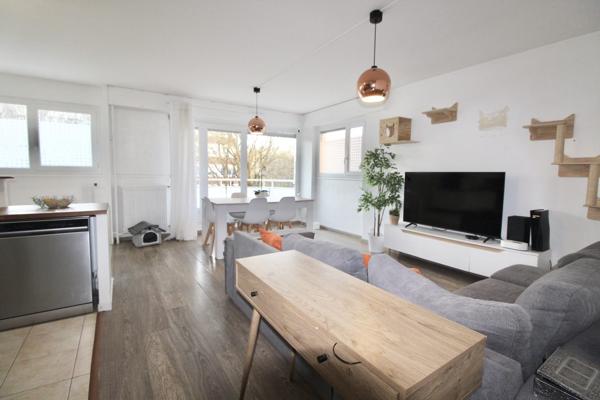 Appartement F3 de 73,96 m2 avec terrasse et place de parking en sous-sol