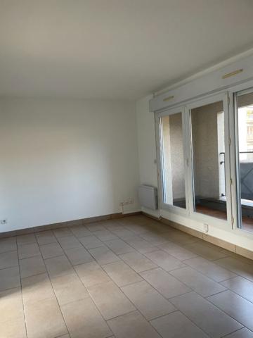 Location appartement Creil - 2 pièce(s) - 34 m² - 620 €/mois