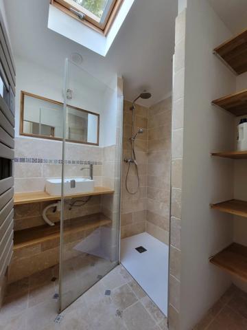 Location                                                      Maison de ville
                        
                     3 pièces                      59 m2                     à Nice