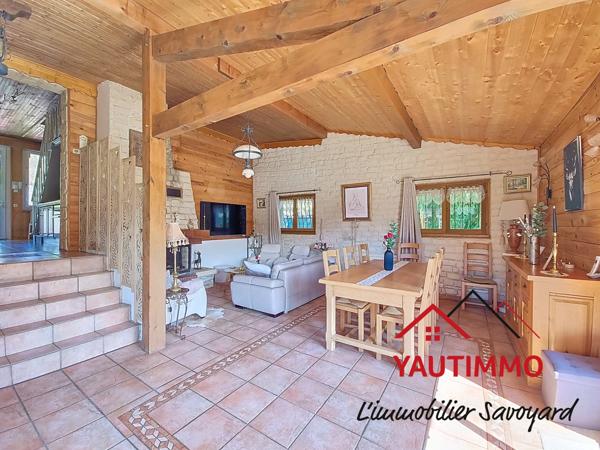 Bonne (74380) Maison atypique 100 m² avec terrain 1 800 m² – Bonne – Proche Genève