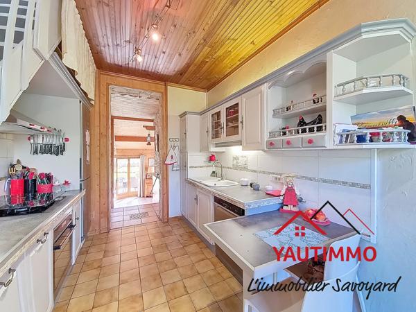 Bonne (74380) Maison atypique 100 m² avec terrain 1 800 m² – Bonne – Proche Genève