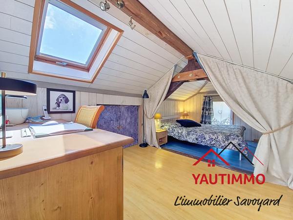 Bonne (74380) Maison atypique 100 m² avec terrain 1 800 m² – Bonne – Proche Genève