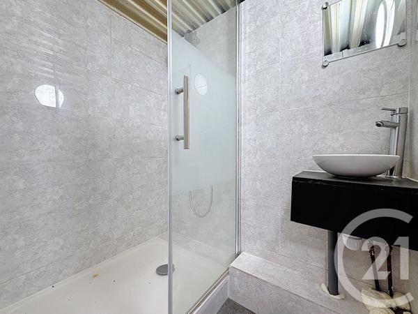 à vendre  147,22 m2 PARIS - 75020