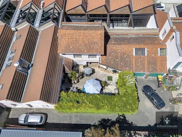 Vente Maison 8 pièces 308 m2 à Roanne
