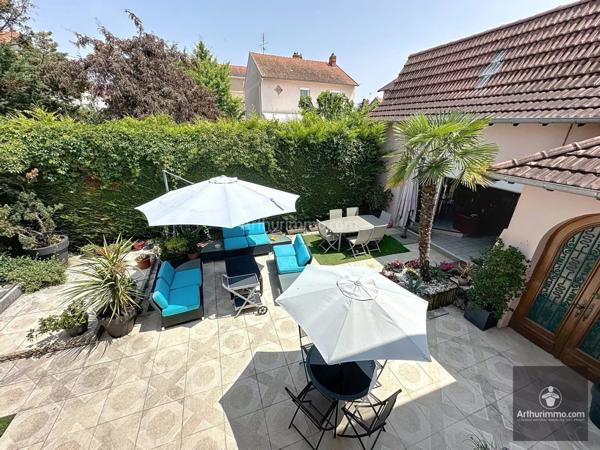 Vente Maison 8 pièces 308 m2 à Roanne