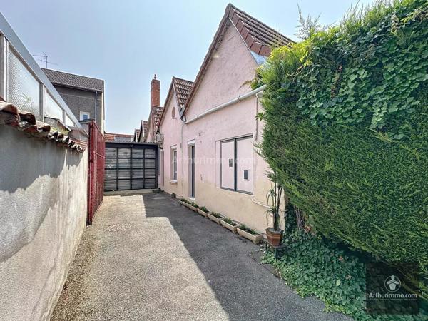 Vente Maison 8 pièces 308 m2 à Roanne
