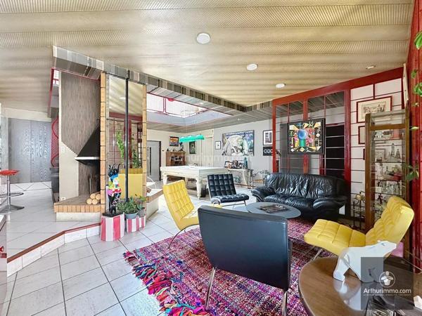 Vente Maison 8 pièces 308 m2 à Roanne