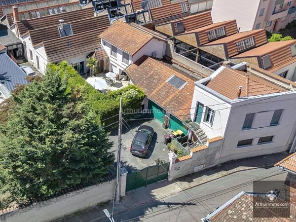 Vente Maison 8 pièces 308 m2 à Roanne