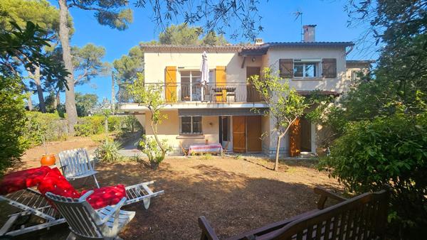 Maison La Garde 138.72 m2 - rare à la vente, secteur calme et arboré.