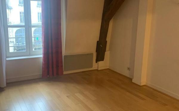 Appartement à vendre    4 pièces •  Nevers